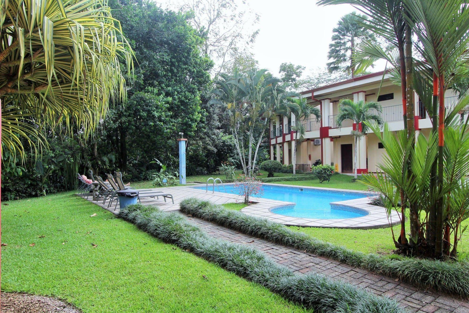 Hotel Monte Real La Fortuna Bagian luar foto